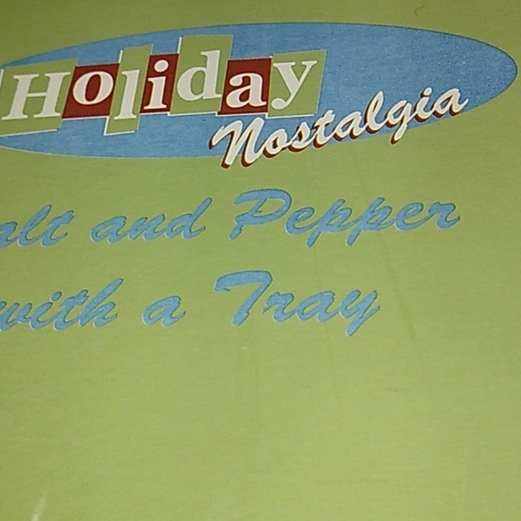 Holiday salt & pepper set - Picture 7 of 7